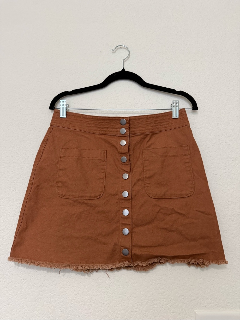 Madewell Button-Front Rust Skirt with Patch Pockets and Frayed hem
